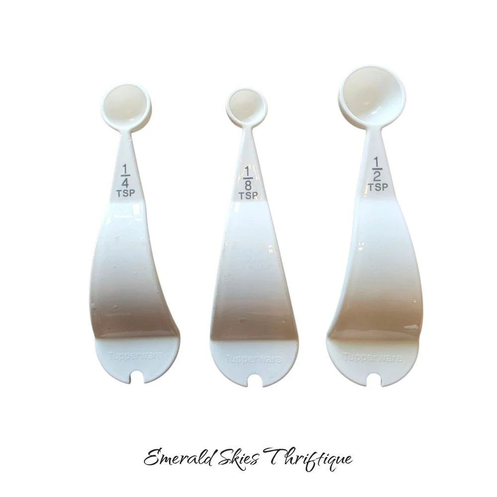 Tupperware White Measuring Spoons Set D Ring Curved Gray Letters 3484 free ship